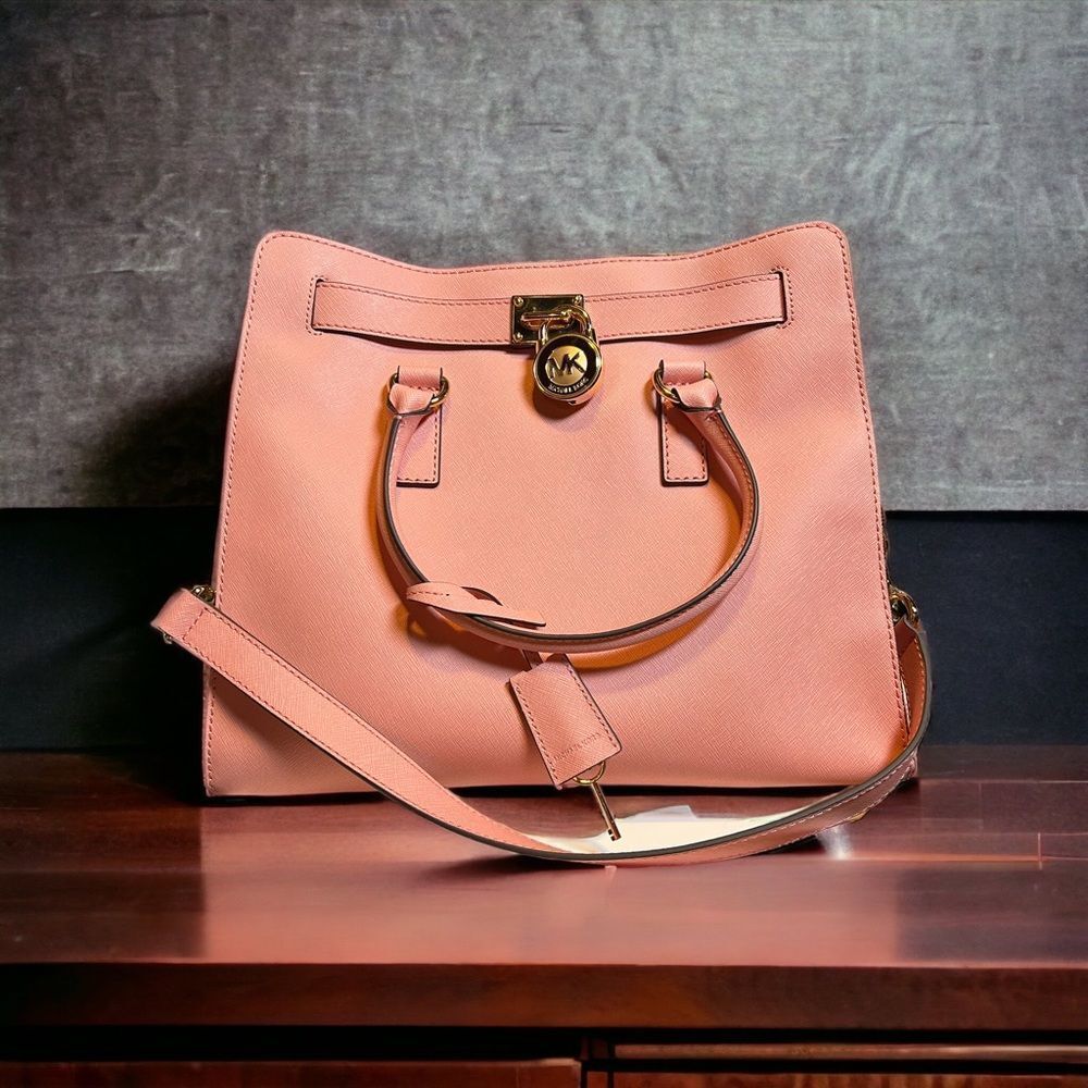 NWOT AUTHENTICATED Michael Kors Large Travel Bag